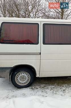 Мінівен Volkswagen Transporter 2002 в Ізяславі