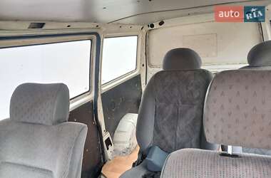 Грузопассажирский фургон Volkswagen Transporter 2001 в 