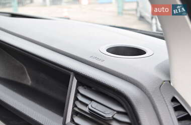 Грузовой фургон Volkswagen Transporter 2021 в 