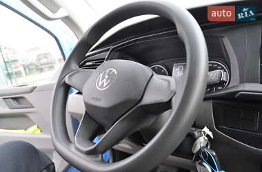 Грузовой фургон Volkswagen Transporter 2021 в 