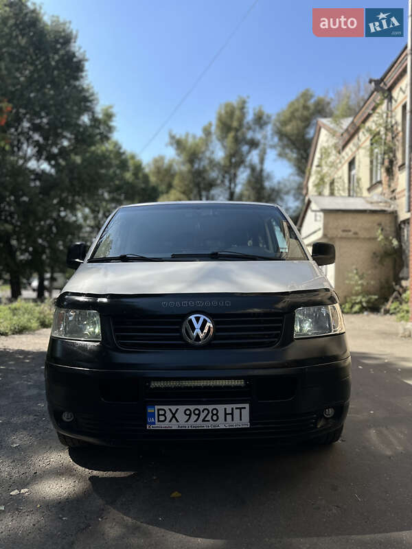 Минивэн Volkswagen Transporter 2004 в Хмельницком