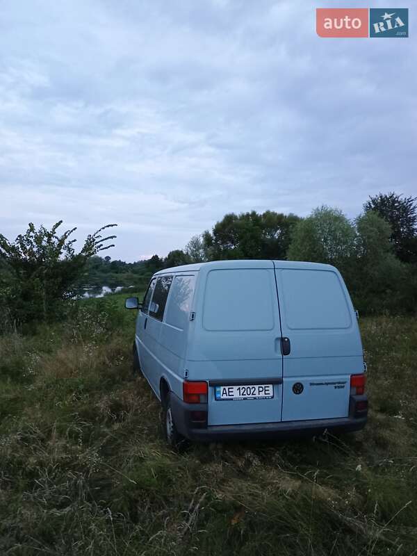 Минивэн Volkswagen Transporter 2002 в Днепре