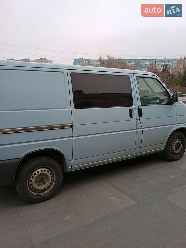 Минивэн Volkswagen Transporter 2002 в Днепре