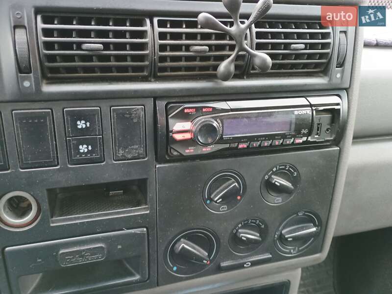 Минивэн Volkswagen Transporter 2002 в Днепре