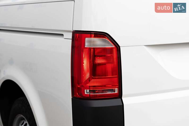 Грузовой фургон Volkswagen Transporter 2017 в Луцке
