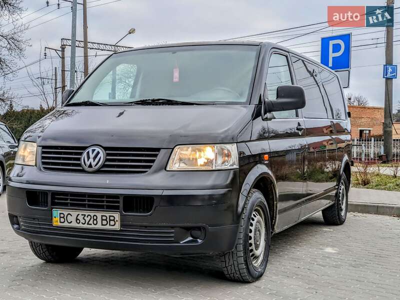 Мінівен Volkswagen Transporter 2005 в Львові