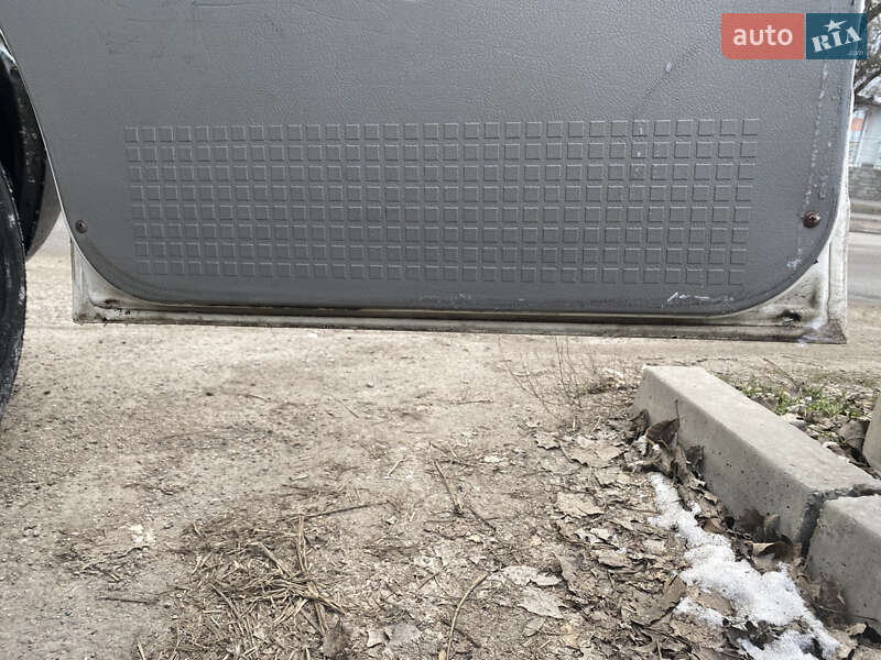 Грузопассажирский фургон Volkswagen Transporter 1999 в Буче