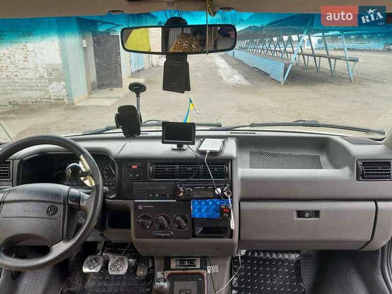 Минивэн Volkswagen Transporter 1998 в Тальном