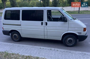 Минивэн Volkswagen Transporter 2001 в 