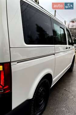Мінівен Volkswagen Transporter 2016 в 