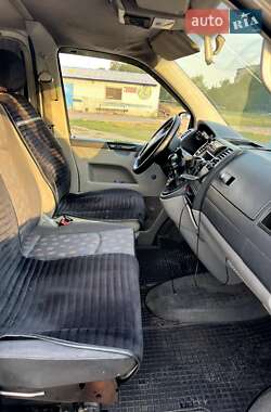 Минивэн Volkswagen Transporter 2004 в 