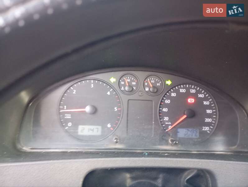 Микроавтобус Volkswagen Transporter 2005 в Полтаве