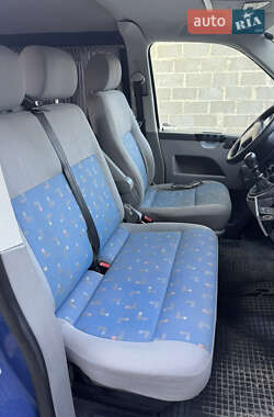 Мінівен Volkswagen Transporter 2006 в Новояворівську