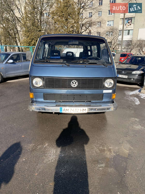 Мінівен Volkswagen Transporter 1988 в 