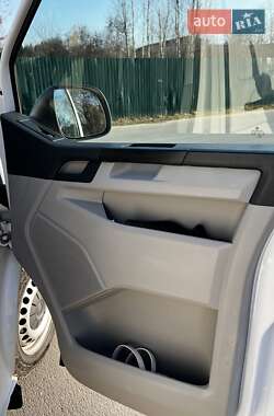Грузовой фургон Volkswagen Transporter 2019 в 