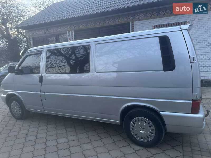Минивэн Volkswagen Transporter 2003 в Черновцах