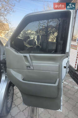 Минивэн Volkswagen Transporter 2003 в 