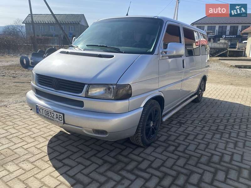 Минивэн Volkswagen Transporter 2001 в Косове