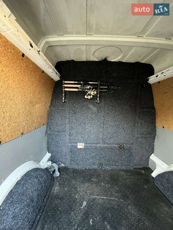 Вантажопасажирський фургон Volkswagen Transporter 2010 в Дніпрі