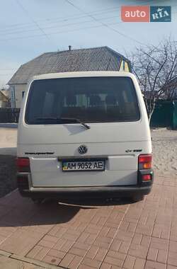 Мінівен Volkswagen Transporter 2002 в Коростишеві