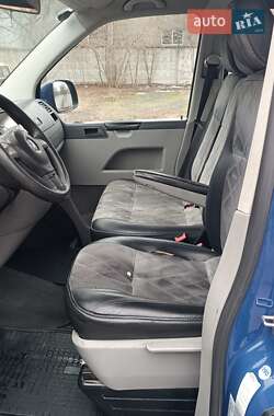 Минивэн Volkswagen Transporter 2011 в 