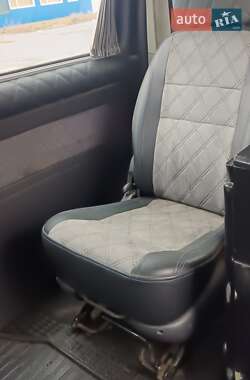 Минивэн Volkswagen Transporter 2011 в 