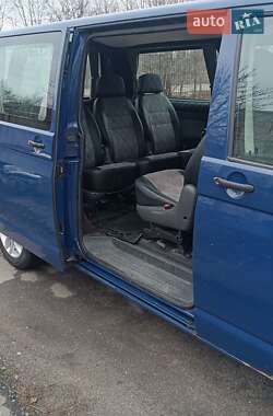 Минивэн Volkswagen Transporter 2011 в 