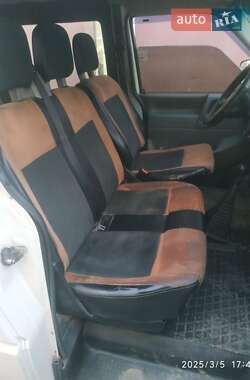 Минивэн Volkswagen Transporter 2000 в 