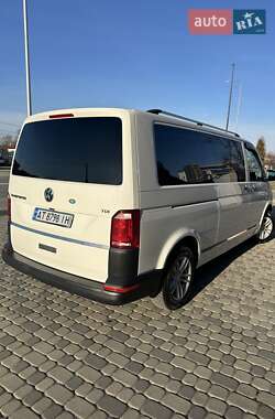 Минивэн Volkswagen Transporter 2017 в 