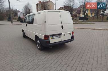 Минивэн Volkswagen Transporter 2000 в 