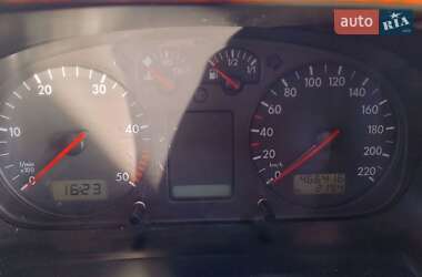 Минивэн Volkswagen Transporter 2002 в 