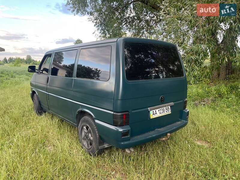 Минивэн Volkswagen Transporter 2002 в Киеве