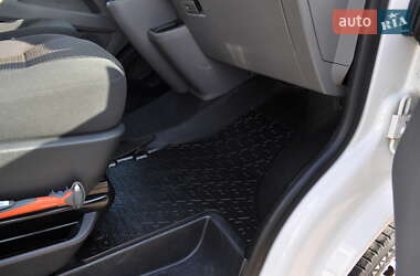 Грузовой фургон Volkswagen Transporter 2020 в 