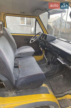 Минивэн Volkswagen Transporter 1986 в 