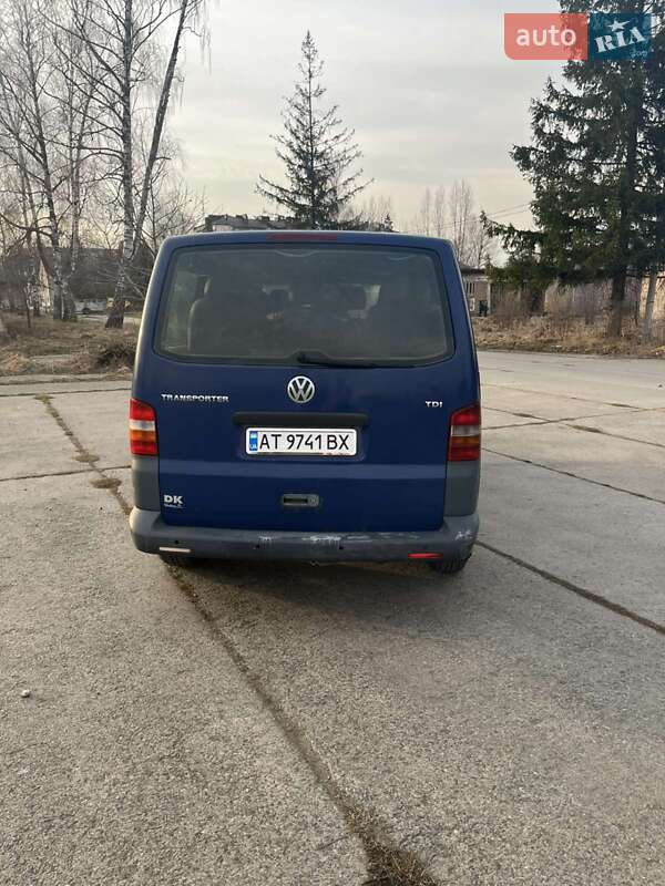 Минивэн Volkswagen Transporter 2006 в Ивано-Франковске