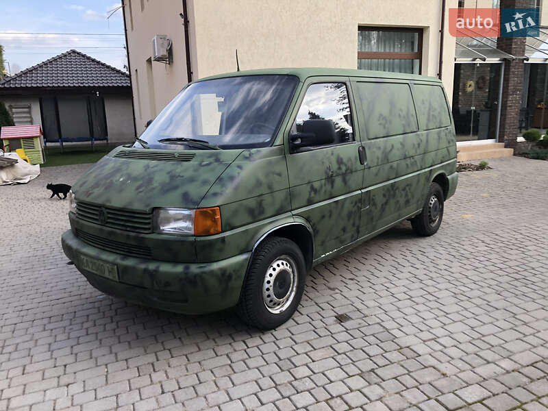 Вантажний фургон Volkswagen Transporter 1998 в Києві