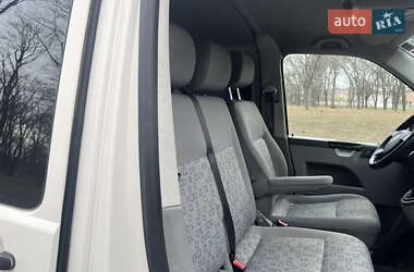 Минивэн Volkswagen Transporter 2009 в 