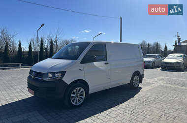 Вантажний фургон Volkswagen Transporter 2016 в Почаєві