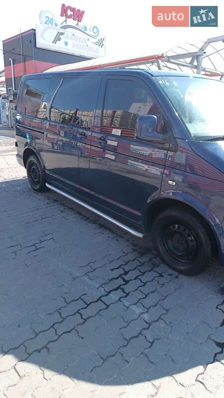 Минивэн Volkswagen Transporter 2004 в Львове