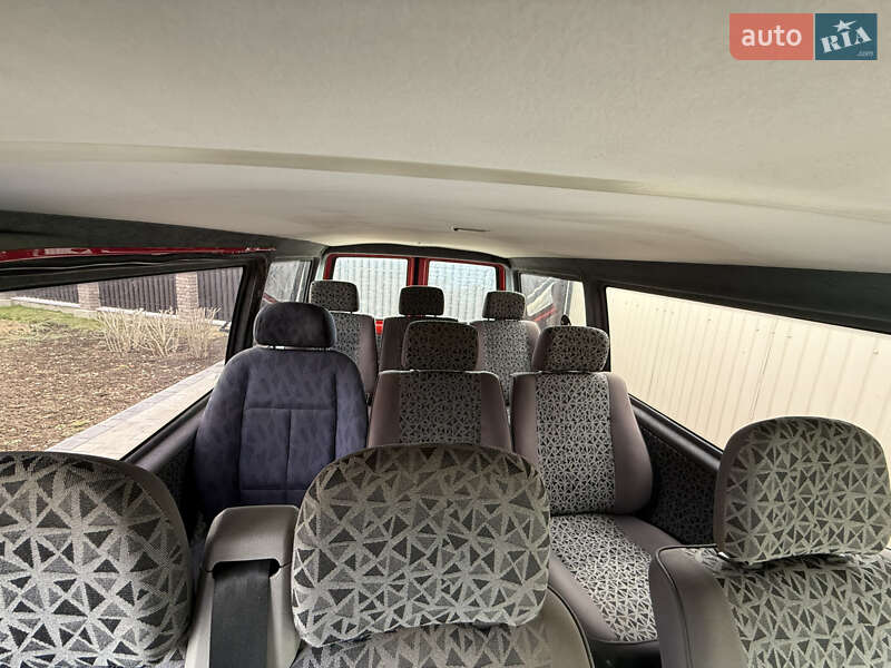 Мінівен Volkswagen Transporter 2003 в Делятині