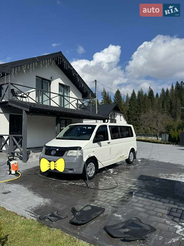 Минивэн Volkswagen Transporter 2008 в Яремче