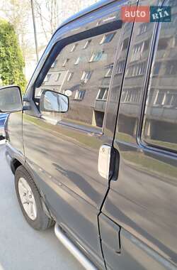 Минивэн Volkswagen Transporter 2001 в 