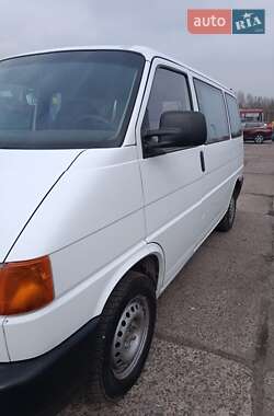 Мінівен Volkswagen Transporter 2000 в 