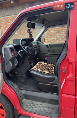 Минивэн Volkswagen Transporter 2002 в 