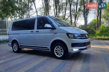 Минивэн Volkswagen Transporter 2016 в 