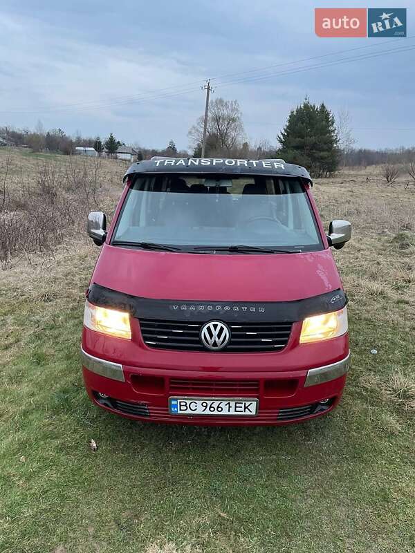 Минивэн Volkswagen Transporter 2004 в 