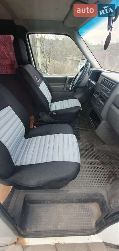 Минивэн Volkswagen Transporter 2001 в Липовце