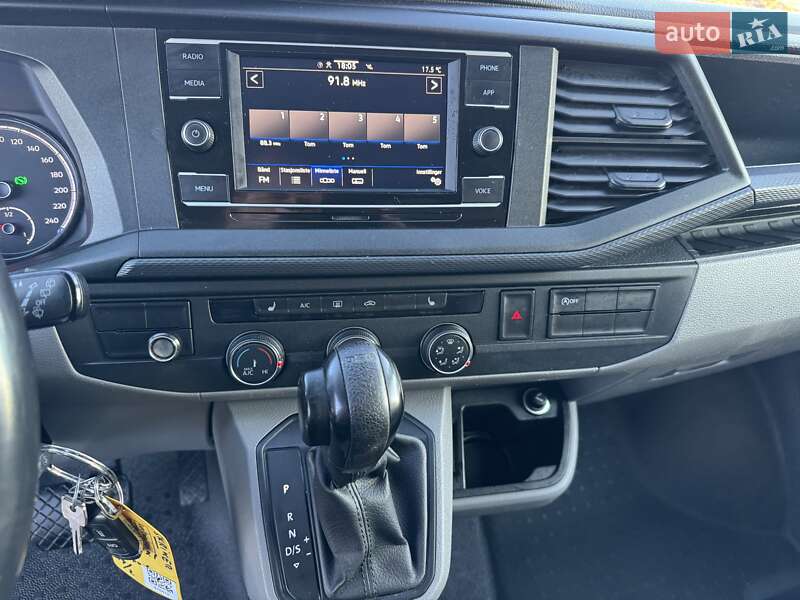 Вантажний фургон Volkswagen Transporter 2020 в Любомлі