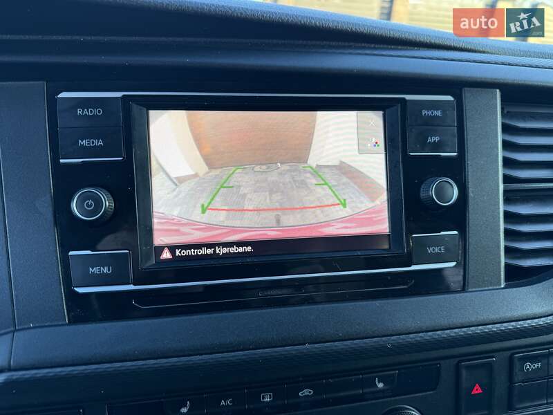 Вантажний фургон Volkswagen Transporter 2020 в Любомлі