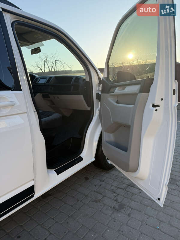 Минивэн Volkswagen Transporter 2018 в Киеве